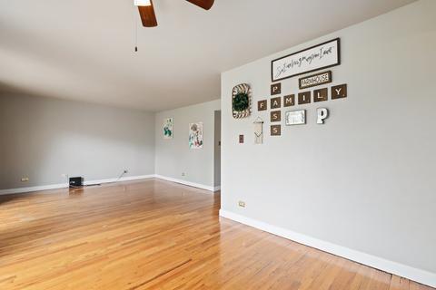 505 Milton Ln, Hoffman Estates, IL 60169 photo 7