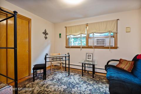 7626 S Clyde Ave, Chicago, IL 60649 photo 10