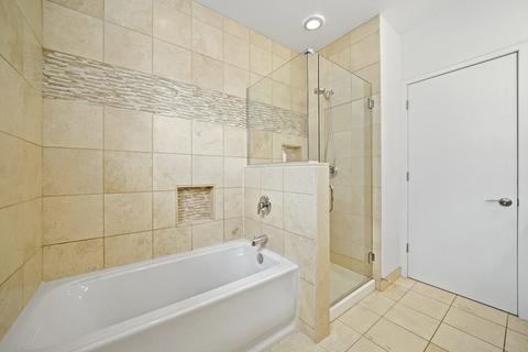 539 N Artesian Ave, Chicago, IL 60612 photo 22