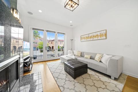 539 N Artesian Ave, Chicago, IL 60612 photo 8