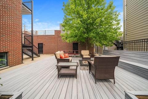 539 N Artesian Ave, Chicago, IL 60612 photo 39