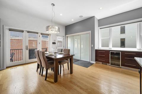 539 N Artesian Ave, Chicago, IL 60612 photo 7