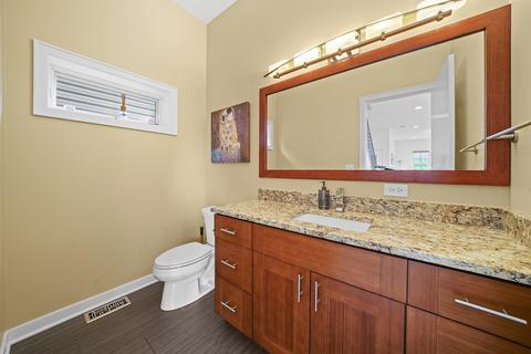 539 N Artesian Ave, Chicago, IL 60612 photo 11