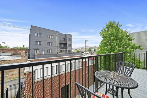 539 N Artesian Ave, Chicago, IL 60612 photo 17