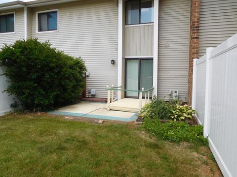1073 Cascade Dr, Aurora, IL 60506 photo 4