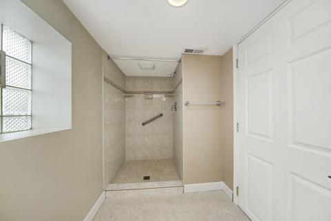 225 E Quincy St, Riverside, IL 60546 photo 24