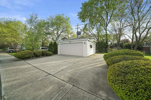 225 E Quincy St, Riverside, IL 60546 photo 29