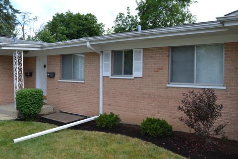 1396 Wing St #2, Elgin, IL 60123 photo 1