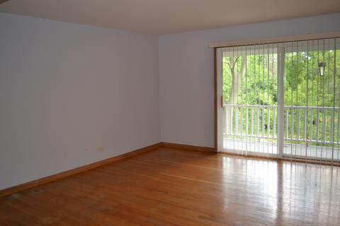 1396 Wing St #2, Elgin, IL 60123 photo 2