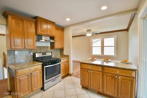 1475 Caldwell Ln, Hoffman Estates, IL 60169 photo 5