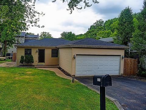 525 Maplewood Dr, Lakemoor, IL 60051 photo 17