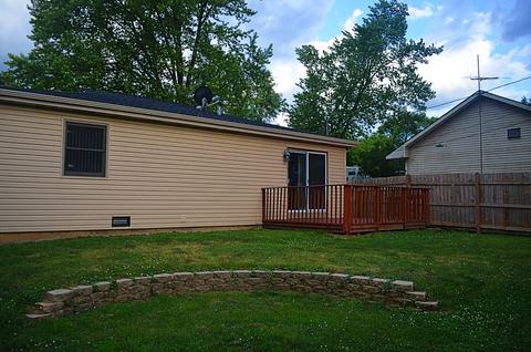 525 Maplewood Dr, Lakemoor, IL 60051 photo 15