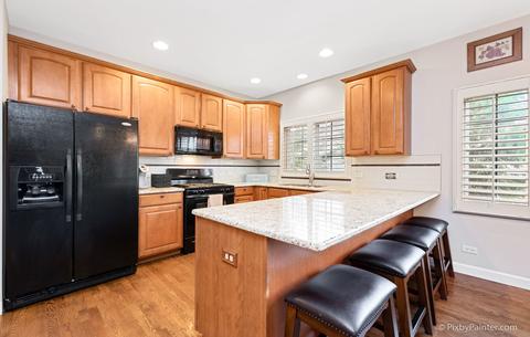 1476 Mackenzie Ln, Elgin, IL 60120 photo 13
