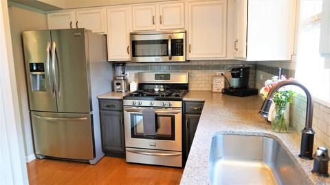 2860 Stuart Kaplan Ct, Aurora, IL 60503 photo 8