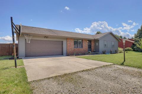 13 Southview Dr, Sidney, IL 61877 photo 4