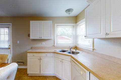1356 S 5th Ave, Des Plaines, IL 60018 photo 9