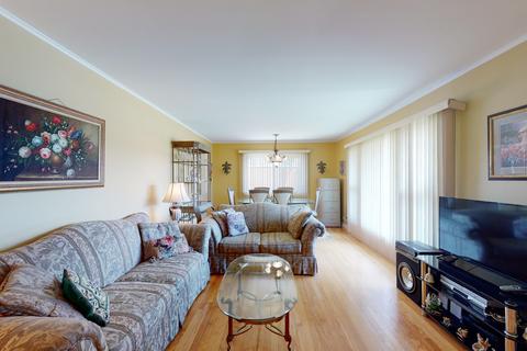 1356 S 5th Ave, Des Plaines, IL 60018 photo 3