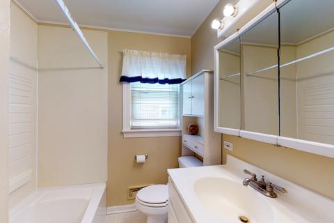 1356 S 5th Ave, Des Plaines, IL 60018 photo 15