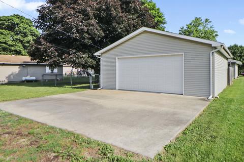 107 E Prairie St, Sidney, IL 61877 photo 21