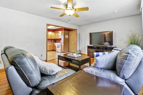 107 E Prairie St, Sidney, IL 61877 photo 4