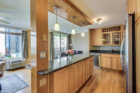 71 E Division St #803, Chicago, IL 60610 photo 14