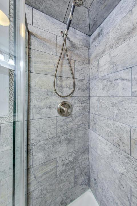 71 E Division St #803, Chicago, IL 60610 photo 27