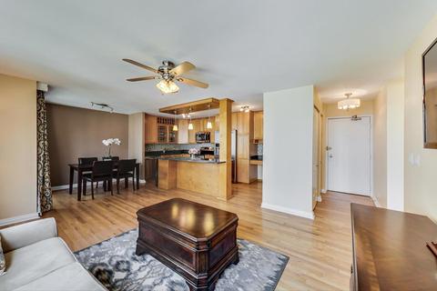 71 E Division St #803, Chicago, IL 60610 photo 9