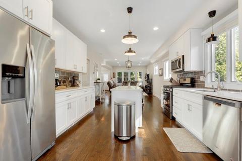 1409 E Walnut Ave, Des Plaines, IL 60016 photo 17