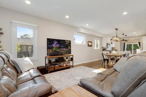 1409 E Walnut Ave, Des Plaines, IL 60016 photo 7