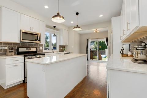 1409 E Walnut Ave, Des Plaines, IL 60016 photo 19