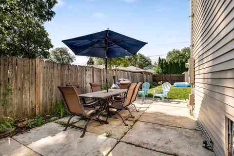 1409 E Walnut Ave, Des Plaines, IL 60016 photo 44