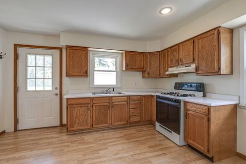 5805 Bunny Ave, Mchenry, IL 60051 photo 5