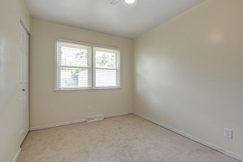 5805 Bunny Ave, Mchenry, IL 60051 photo 13