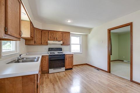 5805 Bunny Ave, Mchenry, IL 60051 photo 6