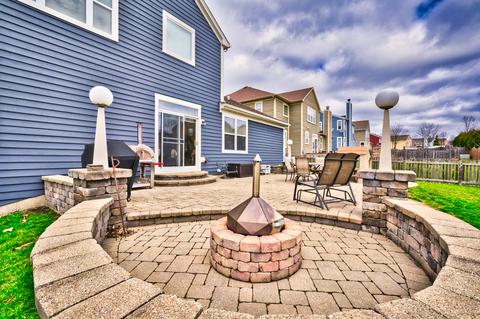 3079 Chalkstone Ave, Elgin, IL 60124 photo 4