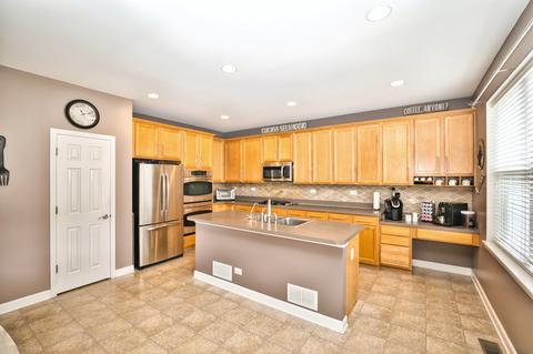 3079 Chalkstone Ave, Elgin, IL 60124 photo 20