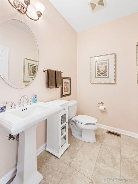318 E 18th St, Chicago, IL 60616 photo 12