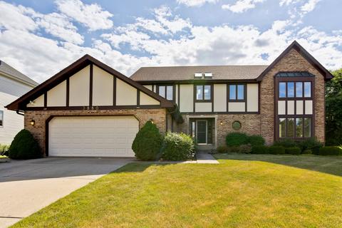 3880 Bernay Ln, Hoffman Estates, IL 60192 photo 1
