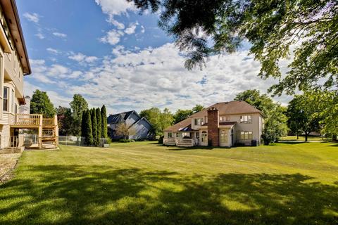 3880 Bernay Ln, Hoffman Estates, IL 60192 photo 40