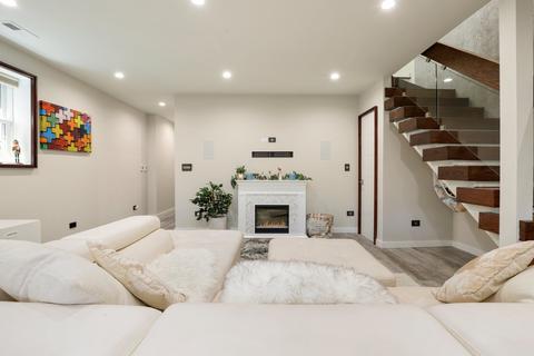 4222 N Whipple St, Chicago, IL 60618 photo 33