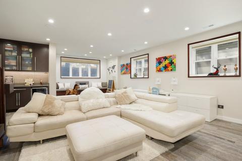 4222 N Whipple St, Chicago, IL 60618 photo 35