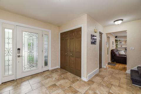 1516 Killdeer Dr, Naperville, IL 60565 photo 3