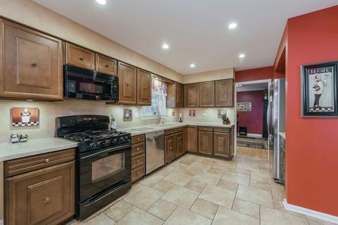1516 Killdeer Dr, Naperville, IL 60565 photo 8