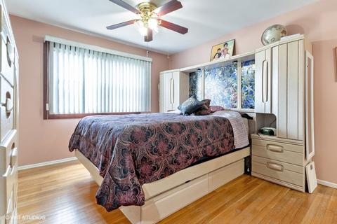 1350 Devonshire Ln, Hoffman Estates, IL 60169 photo 11