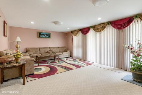 1350 Devonshire Ln, Hoffman Estates, IL 60169 photo 15