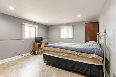 1350 Devonshire Ln, Hoffman Estates, IL 60169 photo 8