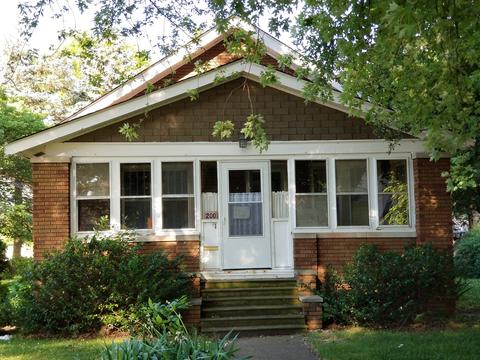 200 S Oak St, Normal, IL 61761 photo 2