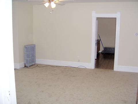 486 Ashland Ave, Elgin, IL 60123 photo 5