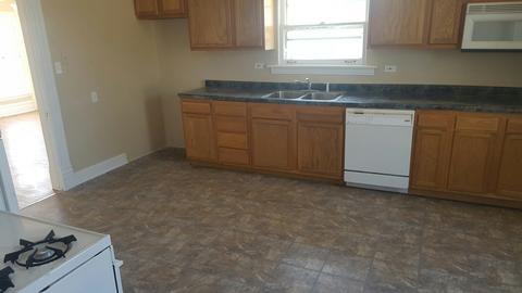 486 Ashland Ave, Elgin, IL 60123 photo 12