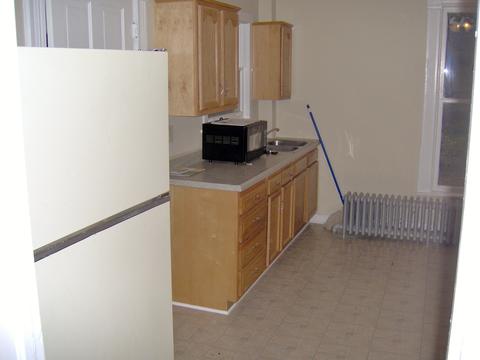 486 Ashland Ave, Elgin, IL 60123 photo 3